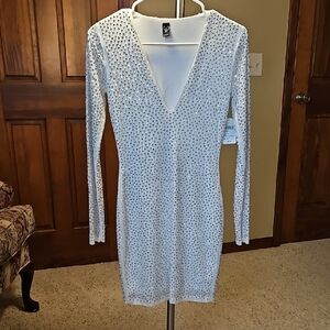 Elegant White Long Sleeve Dress
